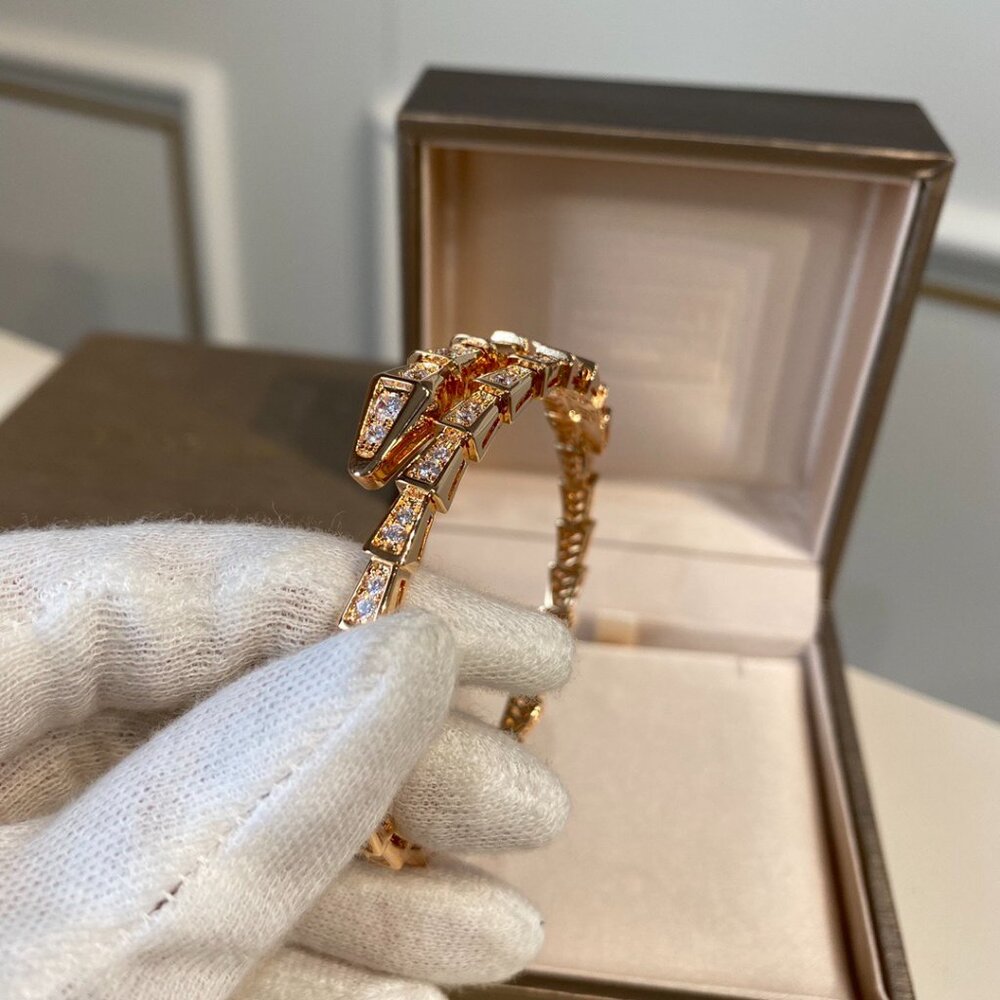 Bulgari inlaid decoration diamond bracelet - Picture 3 of 9